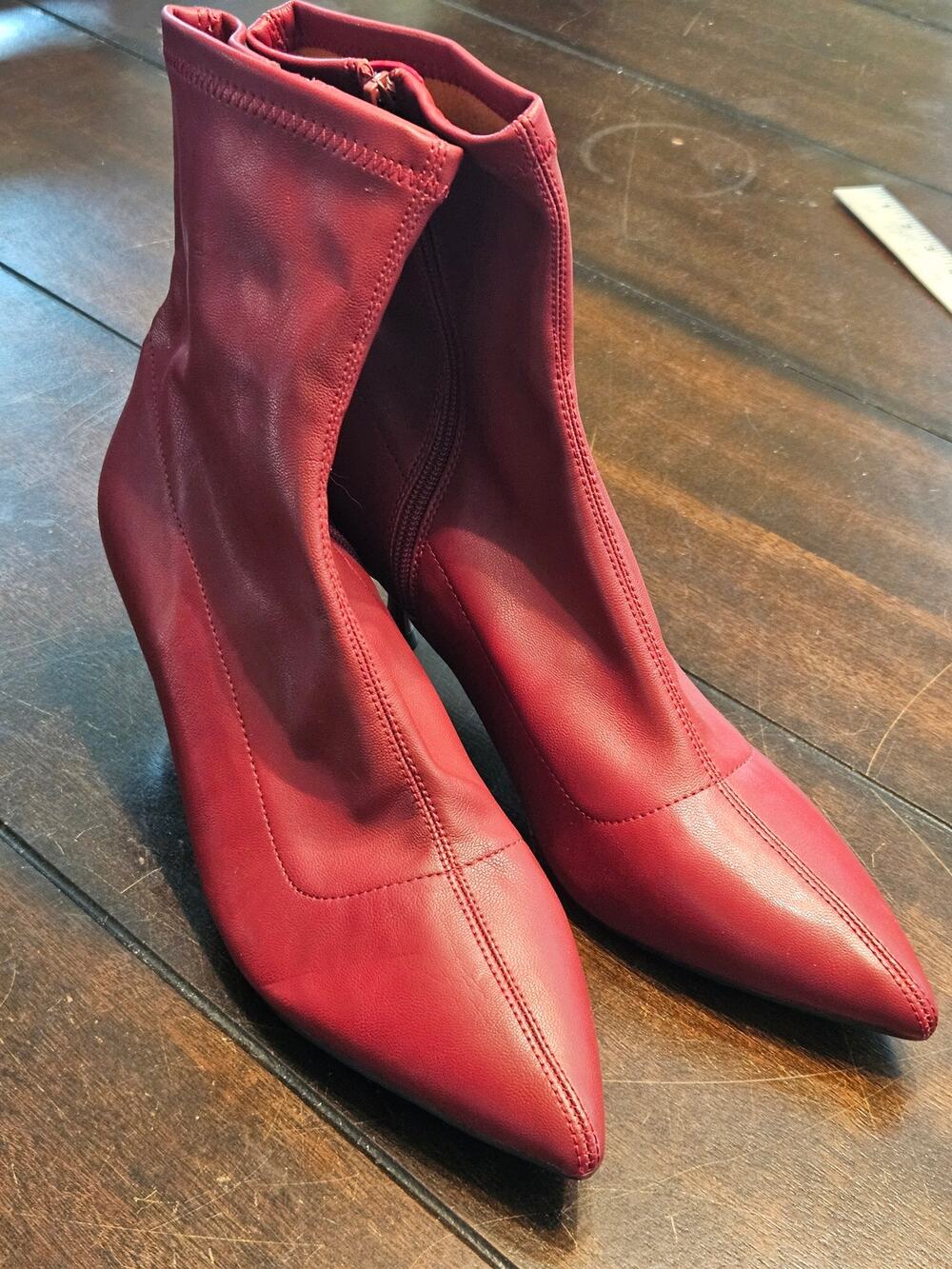NWT Madden Girl Size 9 Red Pointed Toe Heeled Zip up Boots
